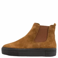 Amber Brown