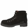 Chris Boots Black