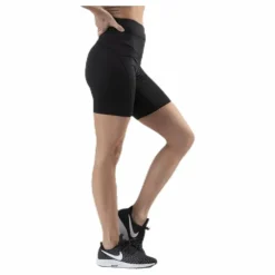 Eris Shorts Black