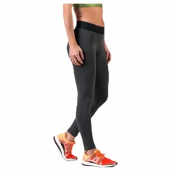Must Haves Tight Grey