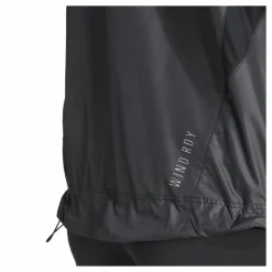 Own The Run Jacket Black