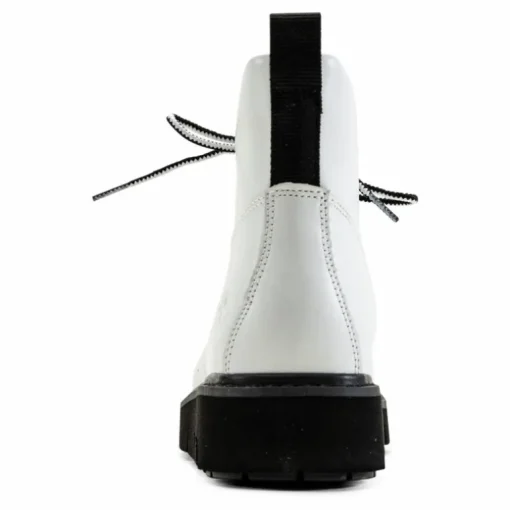 Raywood Alpine Hiker White