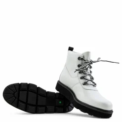 Raywood Alpine Hiker White