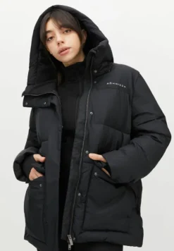 Suri Jacket Black