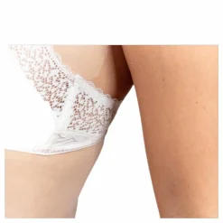 Unlined Triangle White