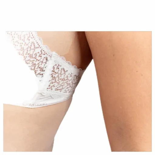 Unlined Triangle White