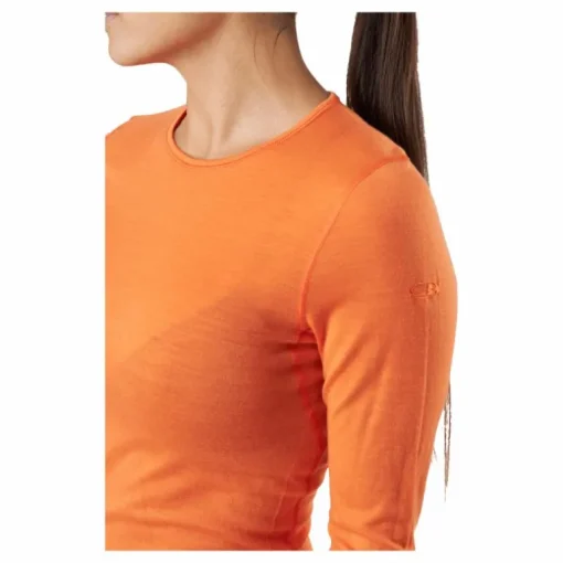 Women 200 Oasis Ls Crewe Flash
